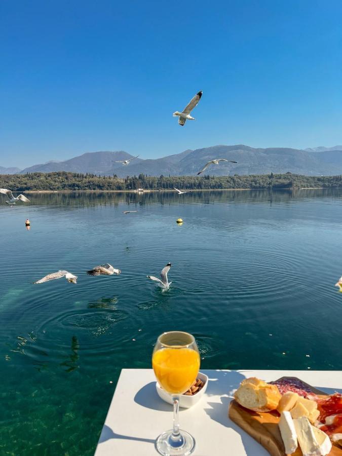 Apartmani Mia Tivat Exteriör bild