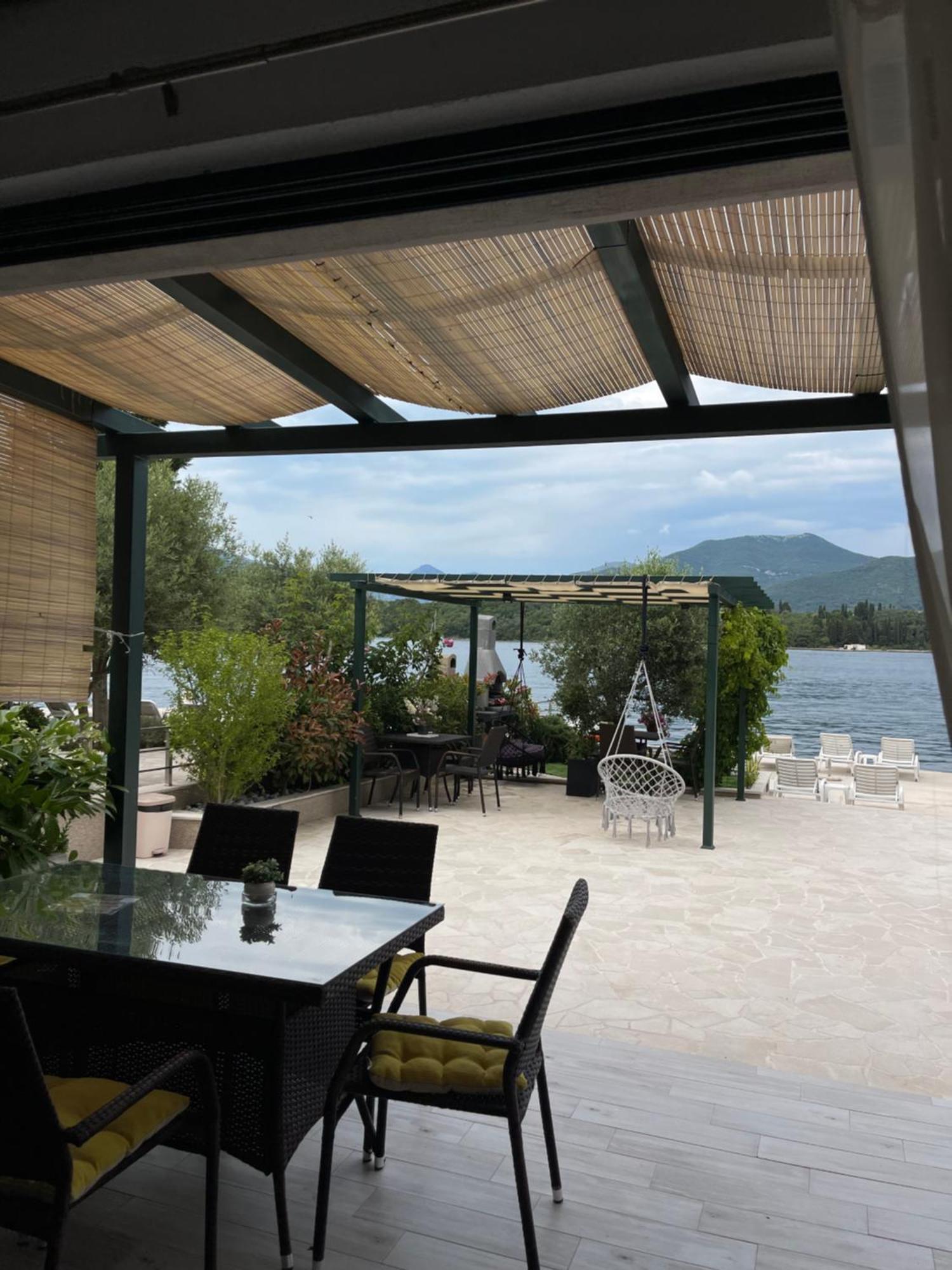 Apartmani Mia Tivat Exteriör bild
