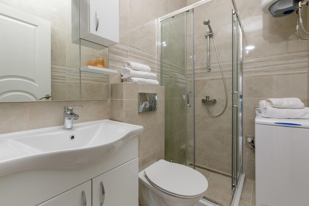 Apartmani Mia Tivat Exteriör bild