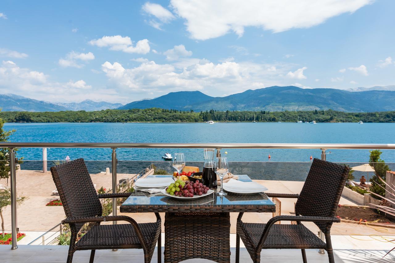 Apartmani Mia Tivat Exteriör bild