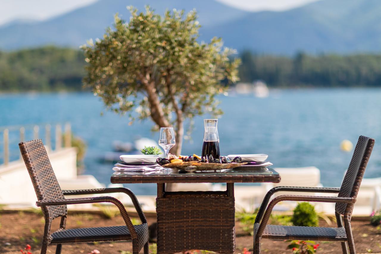 Apartmani Mia Tivat Exteriör bild